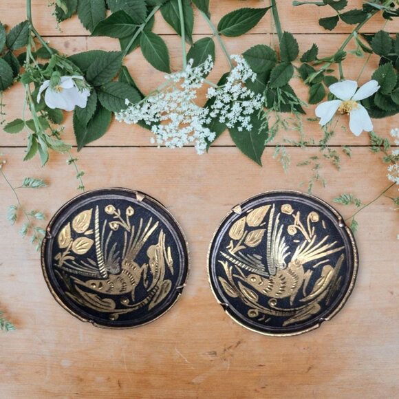 Damascene 3/4" Vintage Toledo Gold Round Bird & Flower Screw Back Earrings - Picture 1 of 5